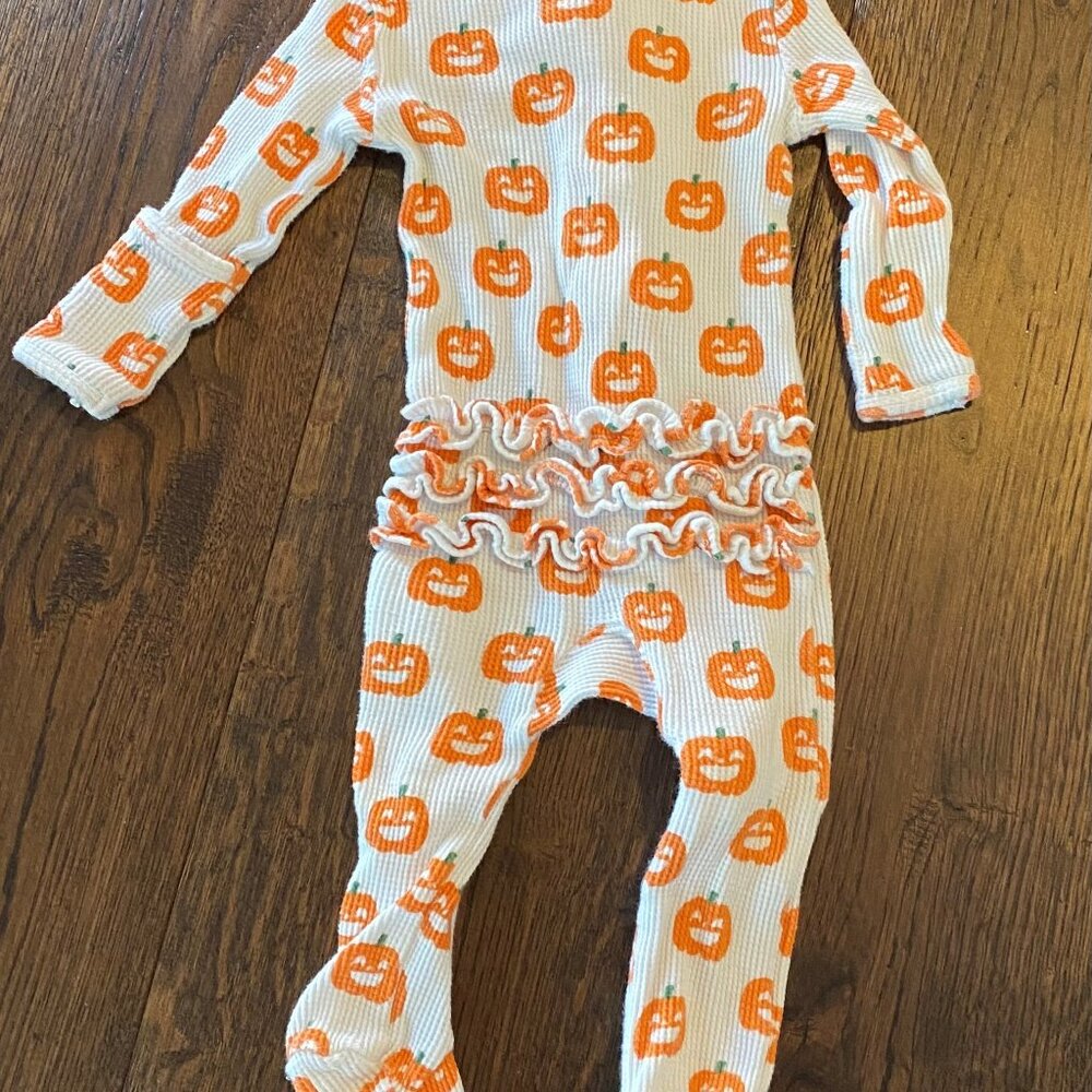 Baby Girls Halloween Bundle _ Please see Description - Picture 4 of 10